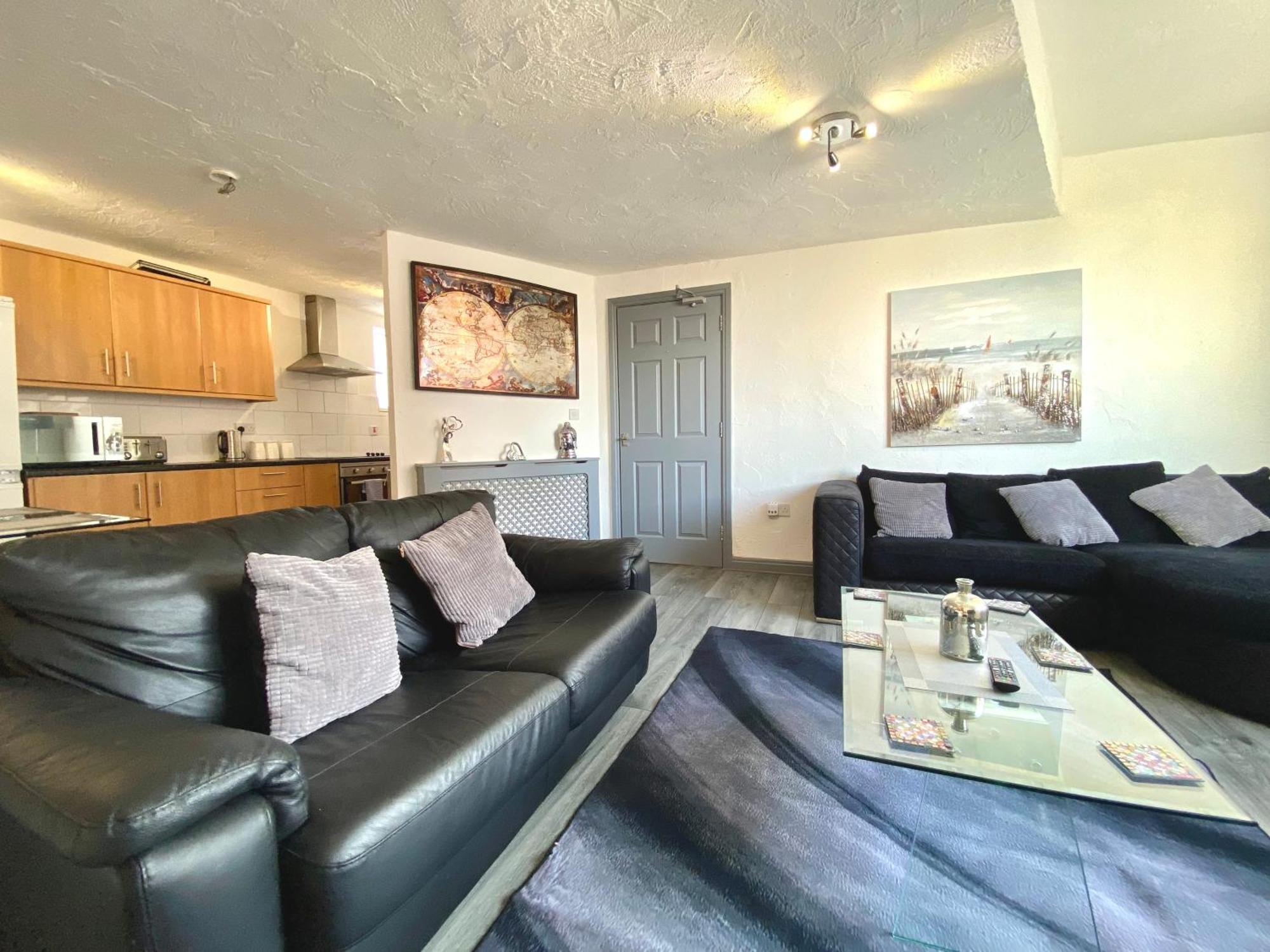 Simpson Beach View Apartments By Blackpool Service Apartments Exterior foto